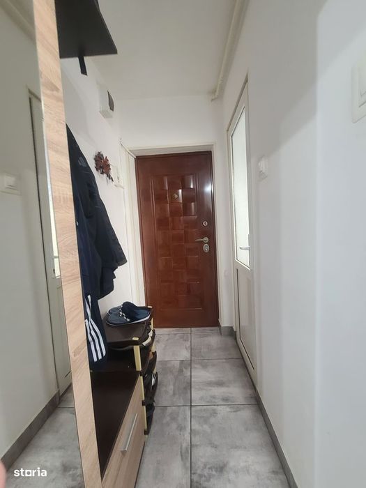 Vand 2 cam Mureseni bucatarie mare