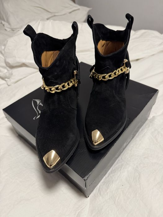 Vand ciocate piele intorsa Modish