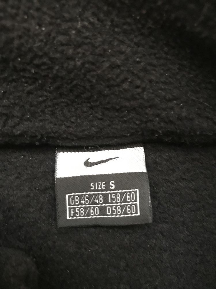 Продам свитер от Nike