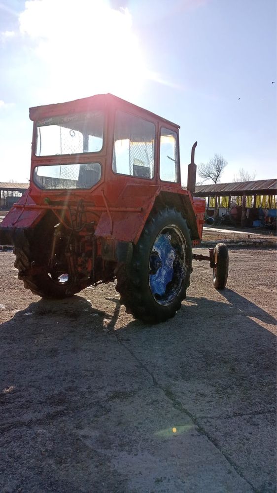 De vanzare Tractor U650