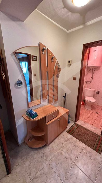 Дава се под наем Двустаен апартамент в Варна, ЖП Гара - 60 кв.м за 325 € - Снимка #4