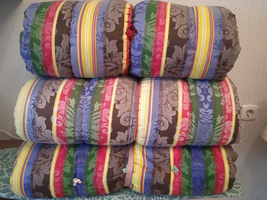 Матрасы абсолютно новые.