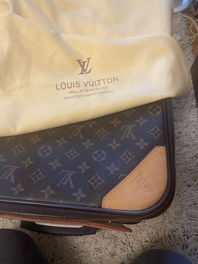 Чанта за куче Louis Vuitton