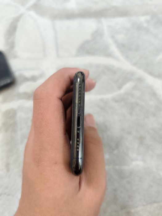 Iphone xs max sotiladi srochno