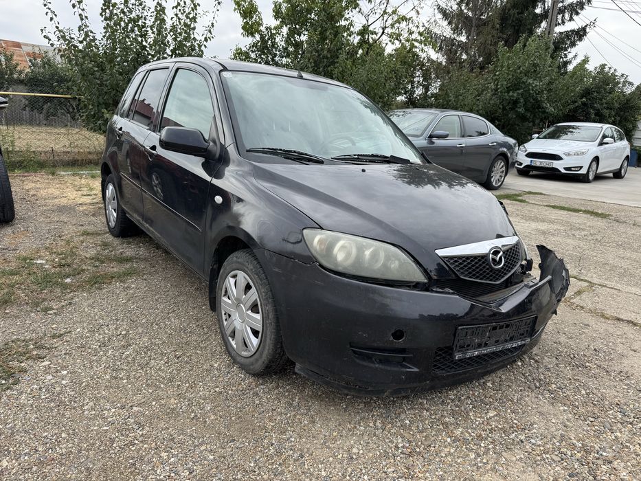 Far dreapta cu lupa Mazda 2 DY 2003-2007