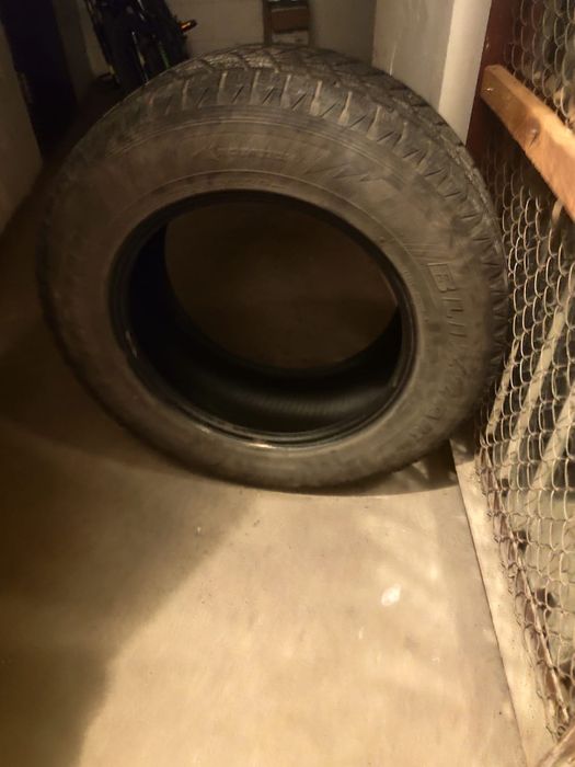 Продается автошина бриджстоун 1шт от Лексус 470