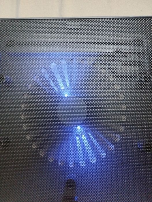 Охладител за лаптоп