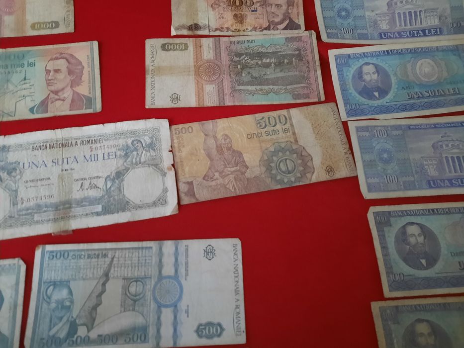 Bancnote și monede vechi