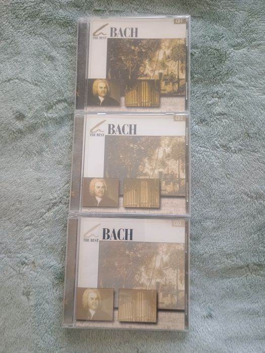 Muzica frantuzeasca, greceasca, clasica, dansuri și educative.