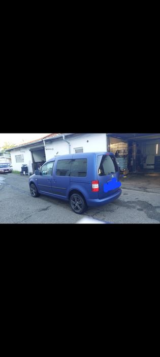 Vând volkswagen caddy