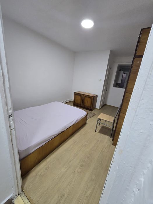 Inchiriez garsoniera hcc