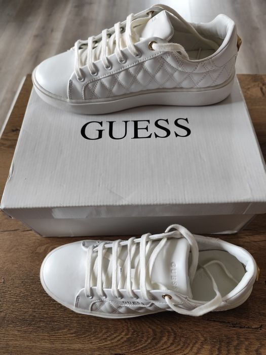 Guess Маратонки Melanie