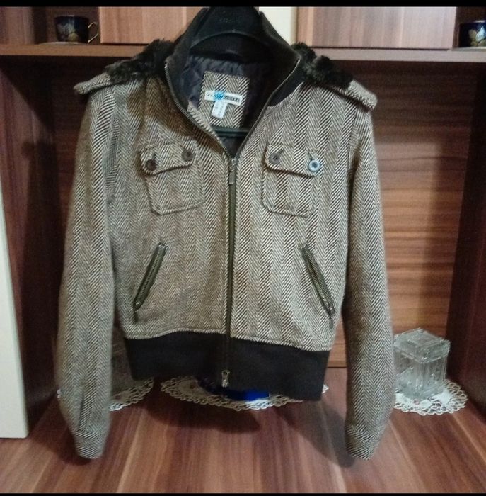Geaca dama de iarna pana în talie