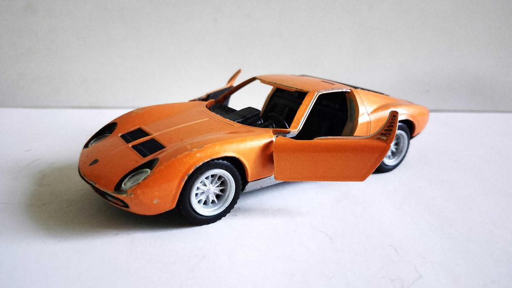 'Метални колички'