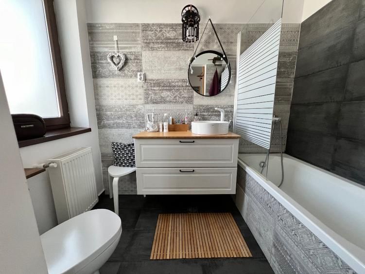 Poprietar vând vila duplex 4 camere Otopeni central