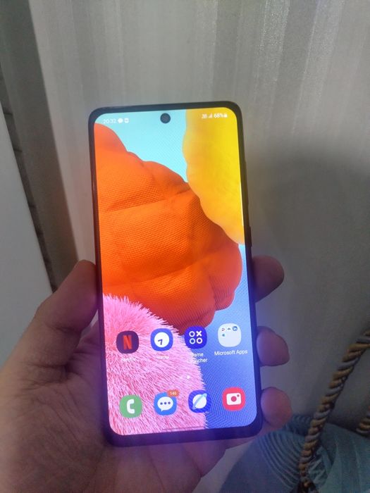 Продам Samsung A51 64gb