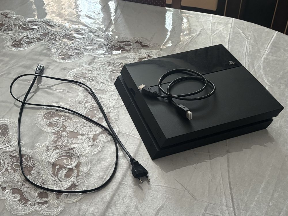 Продам Playstation 4 Fat