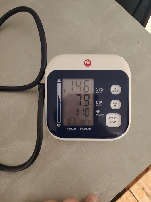 Апарат за кръвно налягане PIC