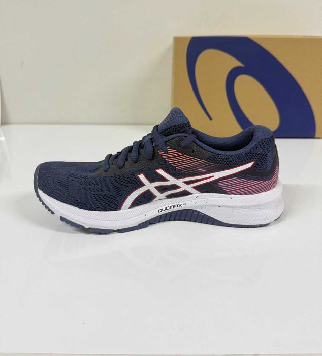 ASICS Gel Zone 8