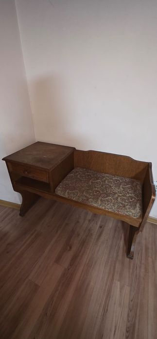 Тумба в прихожую.