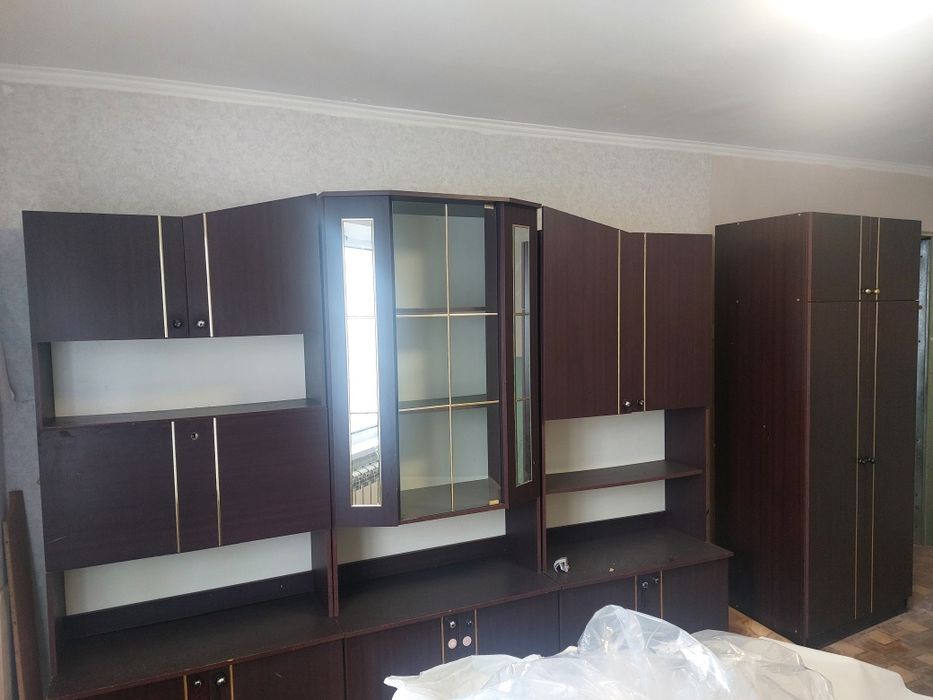 Продам стенку б/у хорошем состоянии