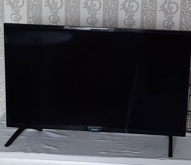 Жидкокристаллический телевизор PHILIPS