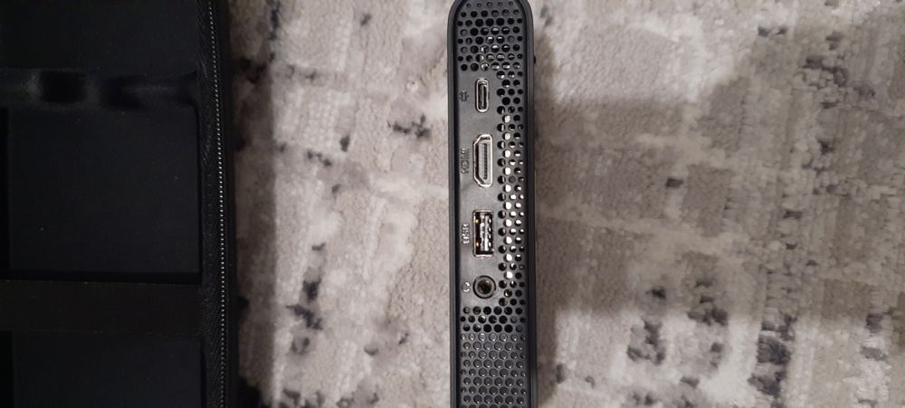 Vand sau schimb video proiector de buzunar Formovie