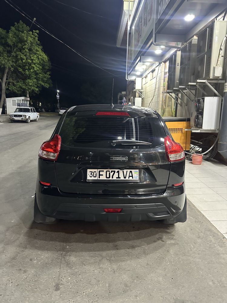 Lada X Ray Navarot