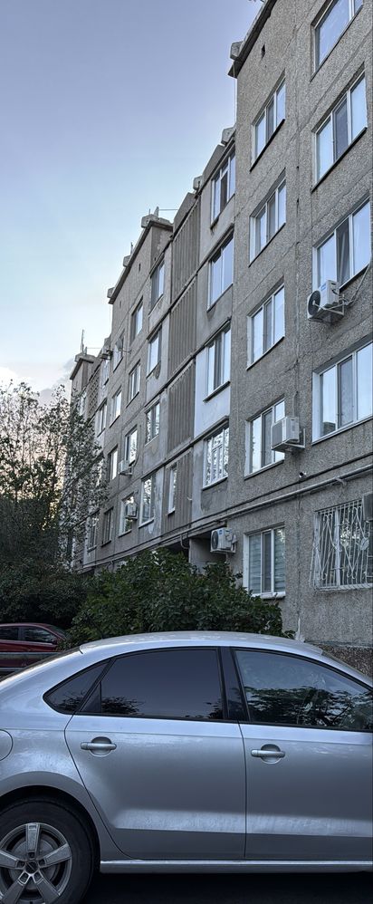 Продам 2-х комн. кв-ру улучш. планир., в КЖБИ за  15,5 млн