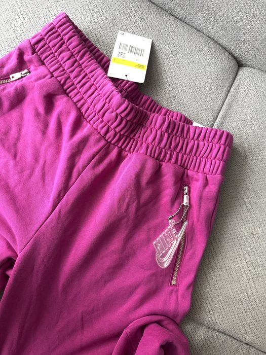 Nike нов екип от две части