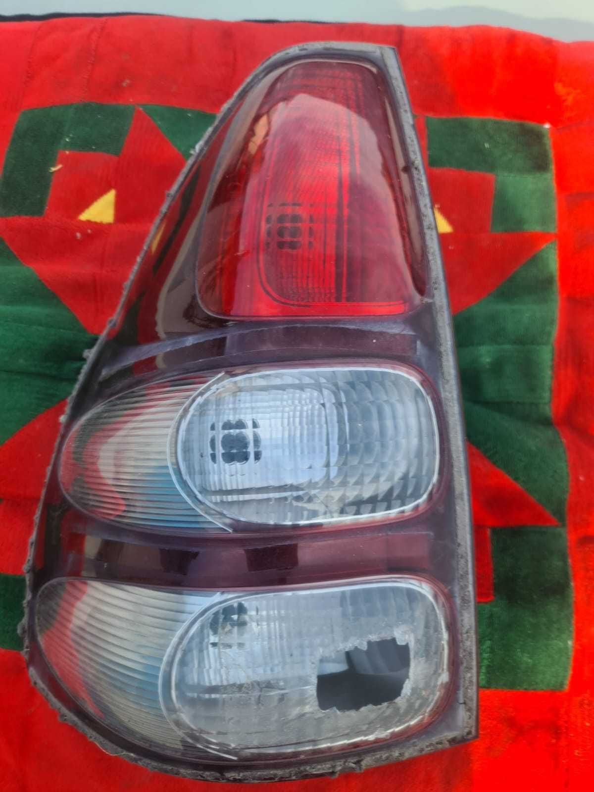 Toyota Land Cruiser Prado 120 - Задний левый фонарь (повреждение)