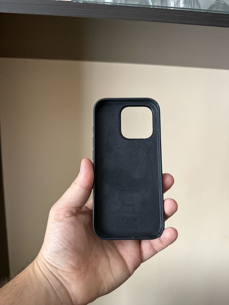 Оригинални кейсове за iphone 16 pro