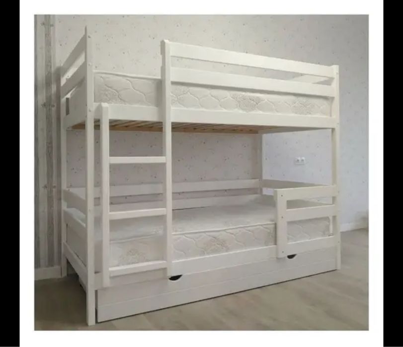 Продам детскую кроватку