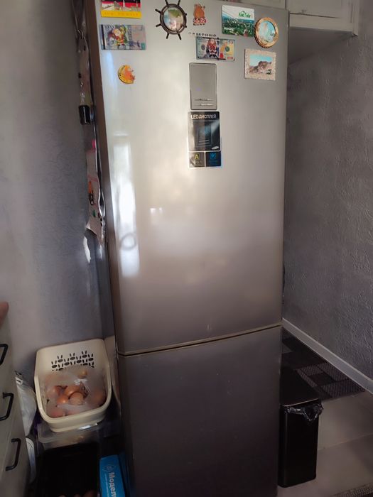 Продам холодильник срочно
