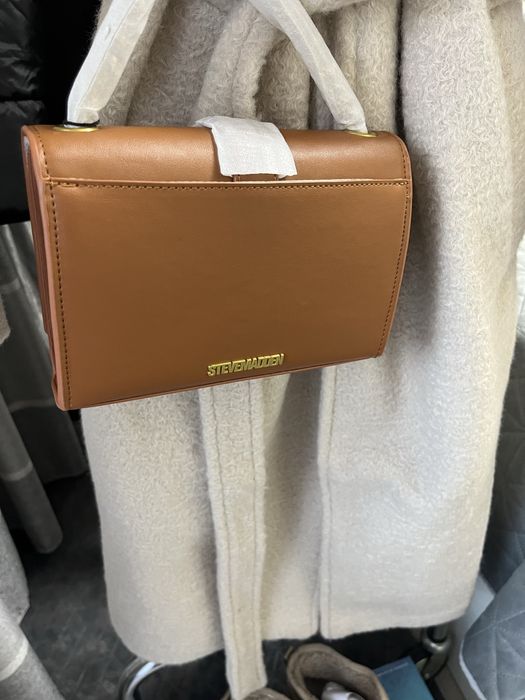 Дамска чанта в модерен цвят STEVE MADEN