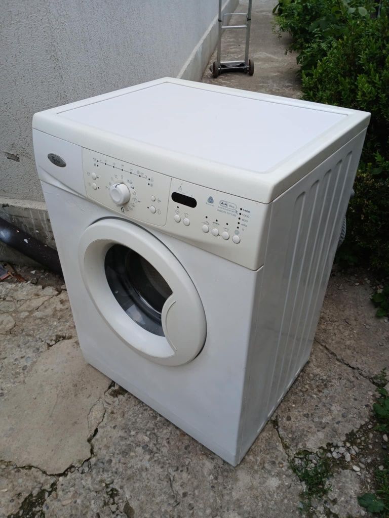 Mașina de spălat Whirlpool