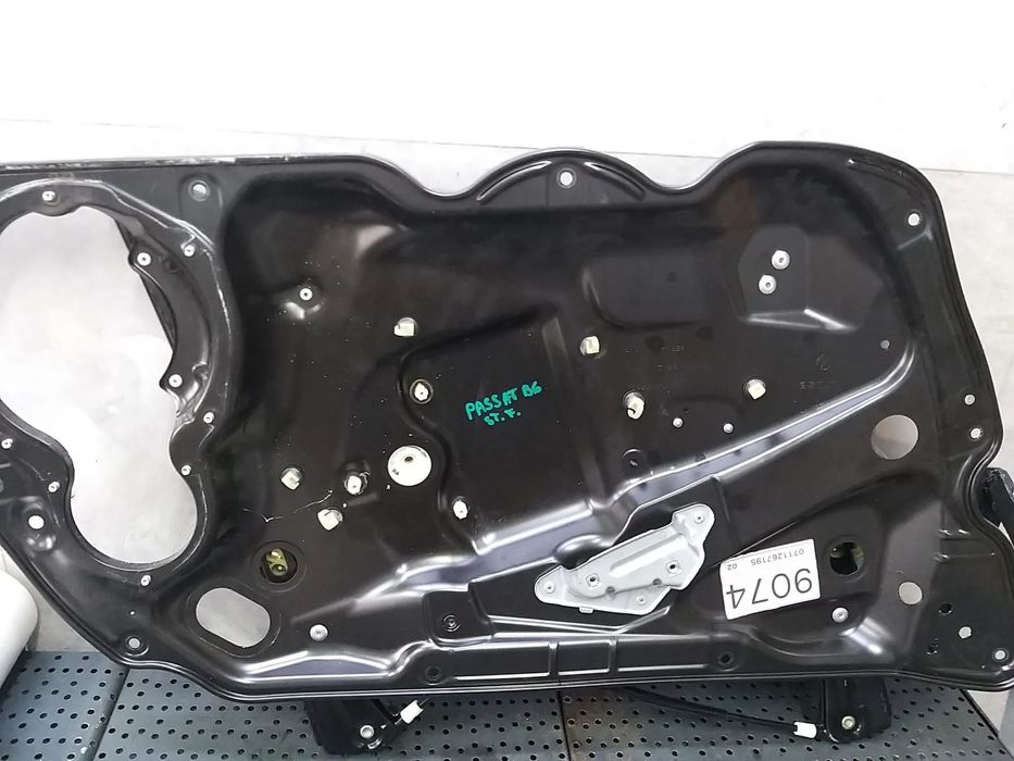 Macara geam electric stanga fata vw passat b6 3c 3c1837755l 981219109