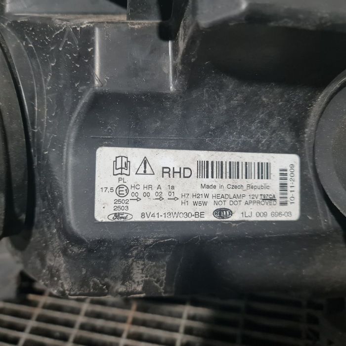 Far Stanga Ford Kuga 2008 - 2012 SUV 4 Usi (1383) Fara xenon 8V4113W030BE