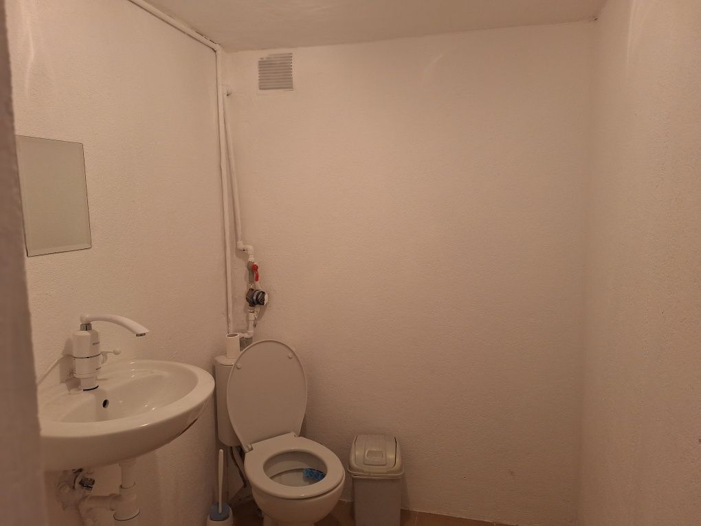 Дава се под наем Магазин в Благоевград, Ален мак - 40 кв.м за 204 € - Снимка #6