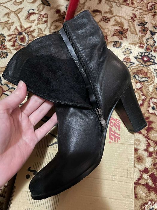 Продам женскую обувь