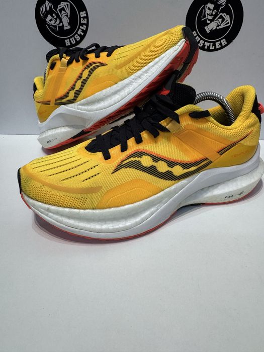 Маратонки SAUCONY TEMPUS.Номер 40.5