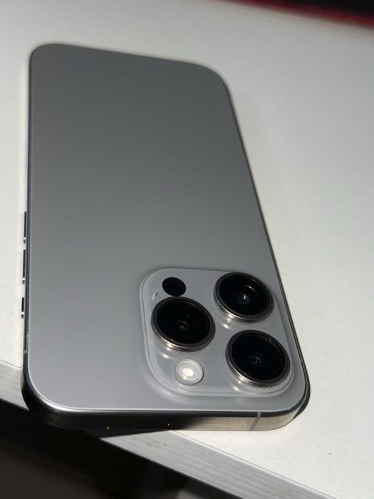 IPhone 15 Pro 256 GB