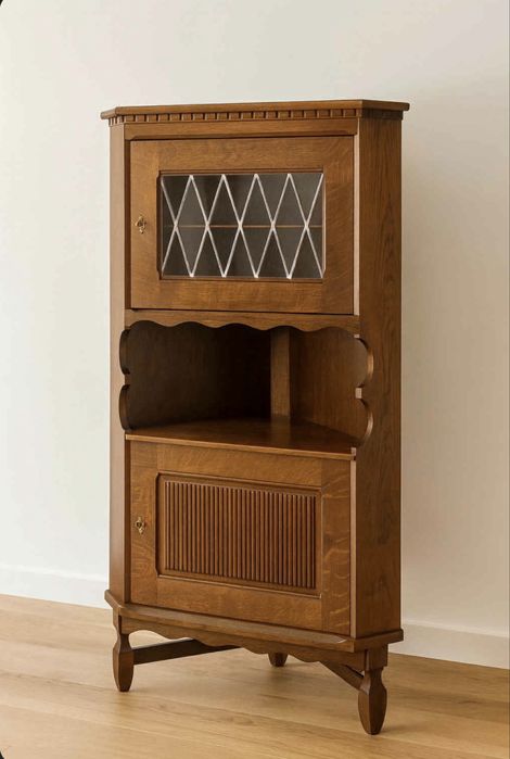 Винтидж датски ъглов шкаф от масивен дъб – 1950-те години