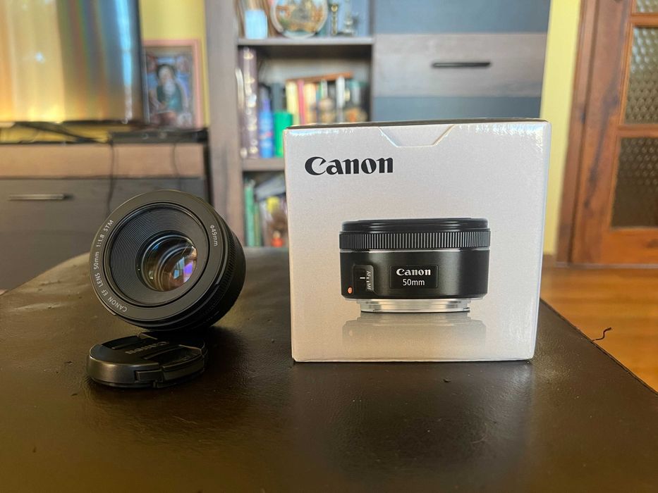 Фотоапарат Canon m50 комплект с обективи и аксесоари