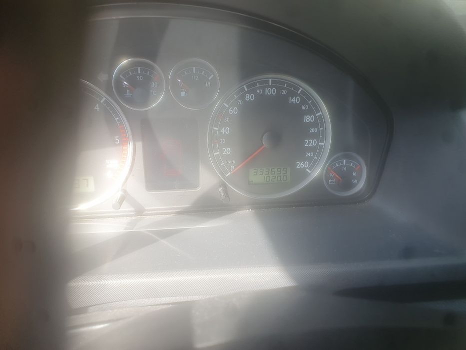 Vînd seat alhambra 2.0 tdi an 2010