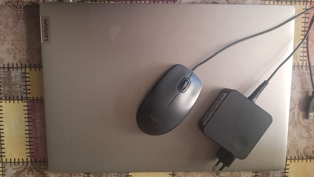 Продам ноутбук Lenovo