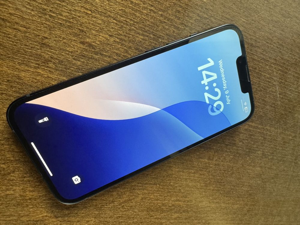 Телефон Iphone 13 128GB