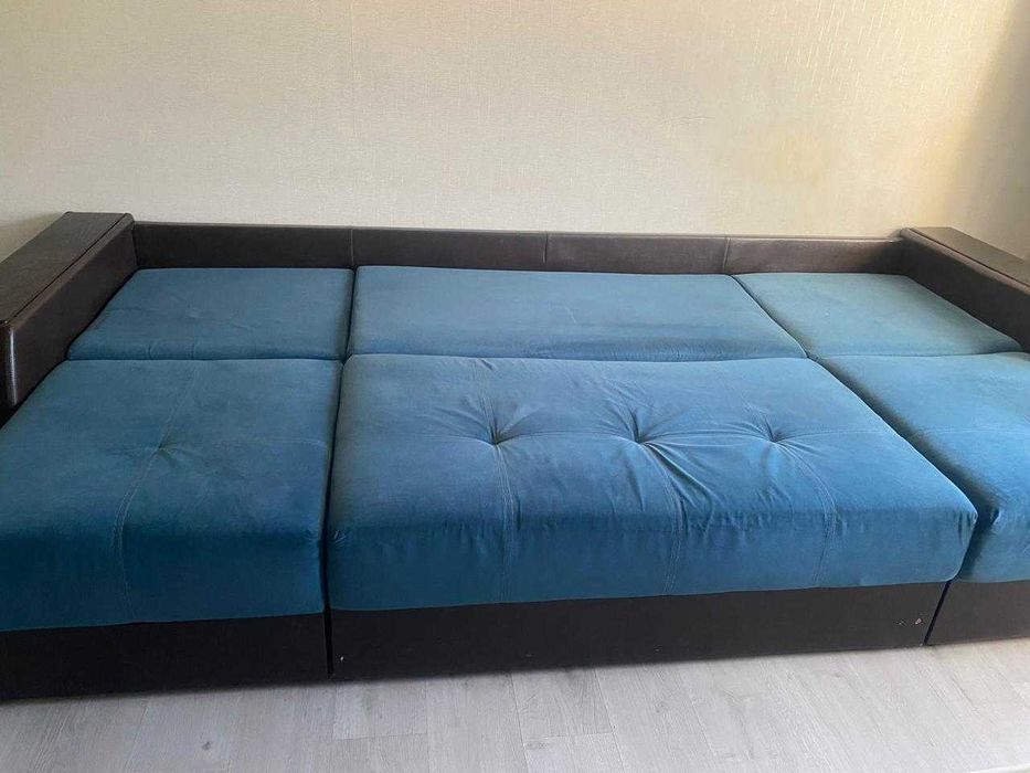 Диван-трансформер в хорошем состоянии.