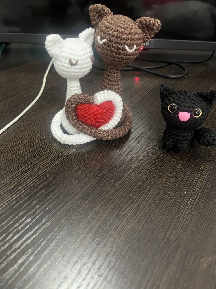 Продаю вязанные игрушки.