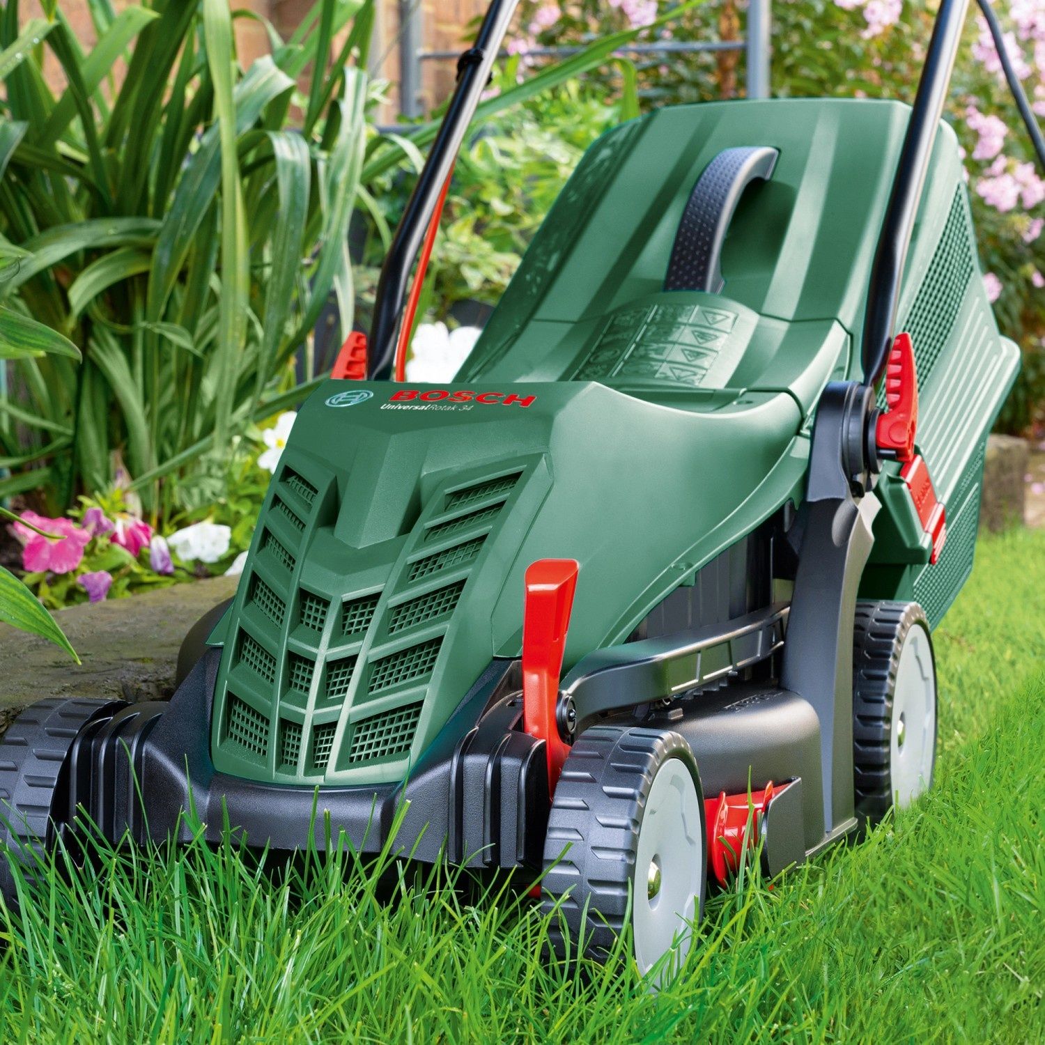 Газонокосилка электрическая Bosch UniversalRotak 34-405